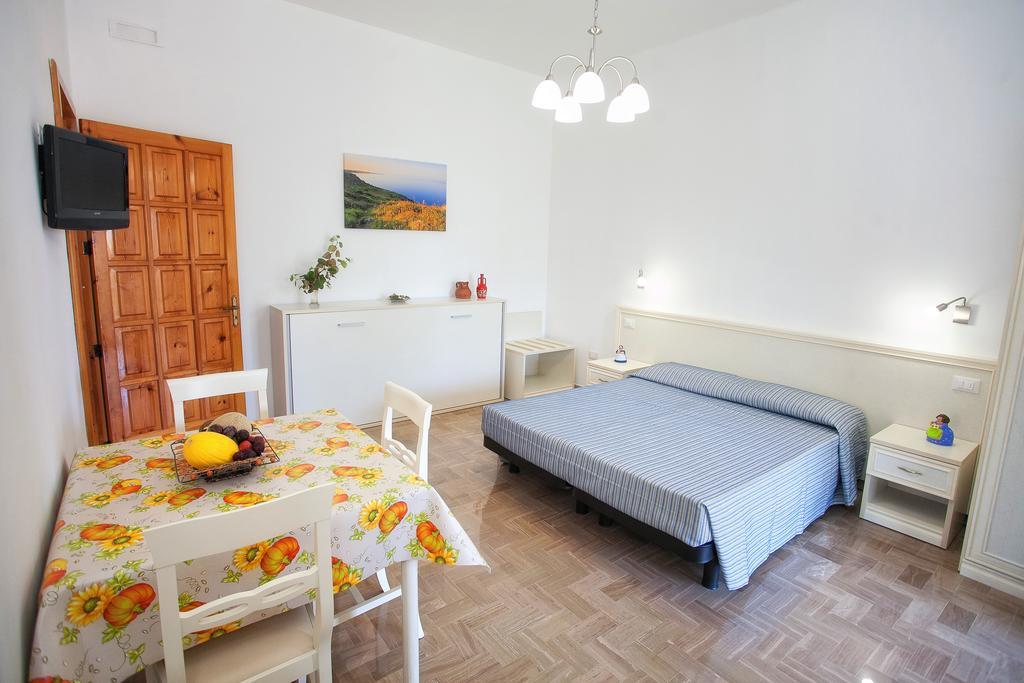 Agriturismo Masseria Terra D'Otranto Buitenkant foto