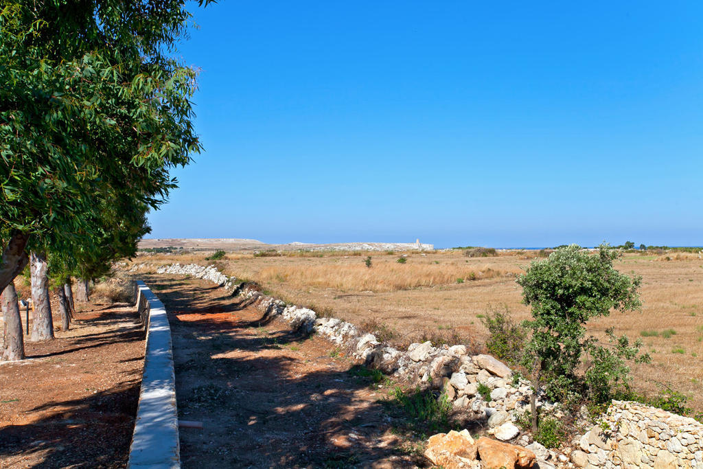Agriturismo Masseria Terra D'Otranto Buitenkant foto